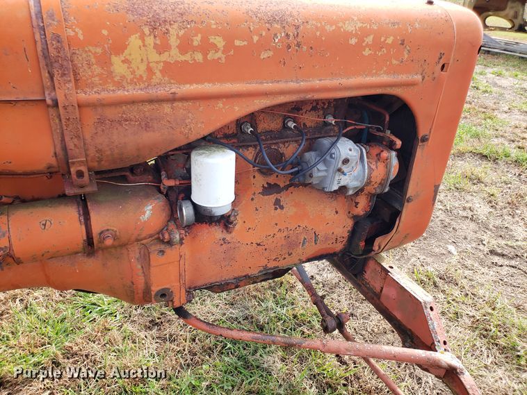 image for item DG8830 Allis Chalmers tractor