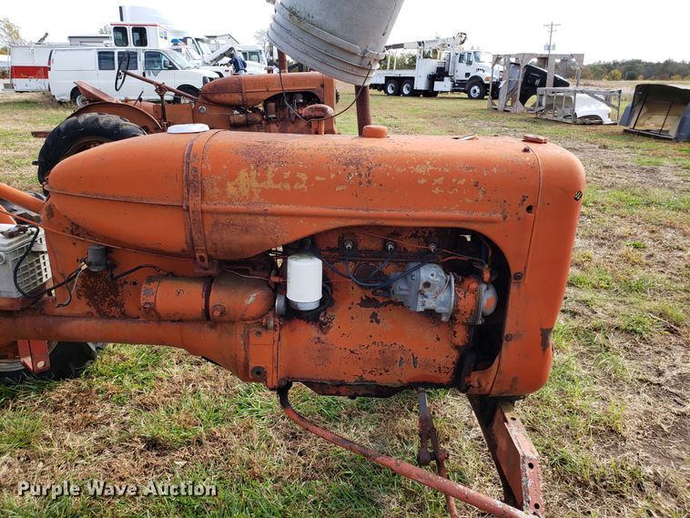 image for item DG8830 Allis Chalmers tractor