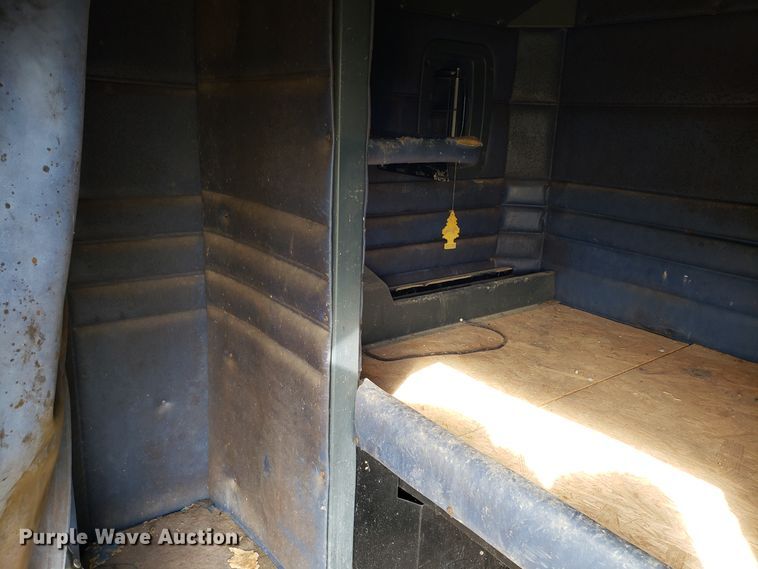 image for item DG8831 Peterbilt sleeper