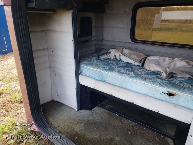 image for item DG8832 Unibilt sleeper