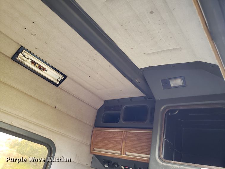 image for item DG8832 Unibilt sleeper