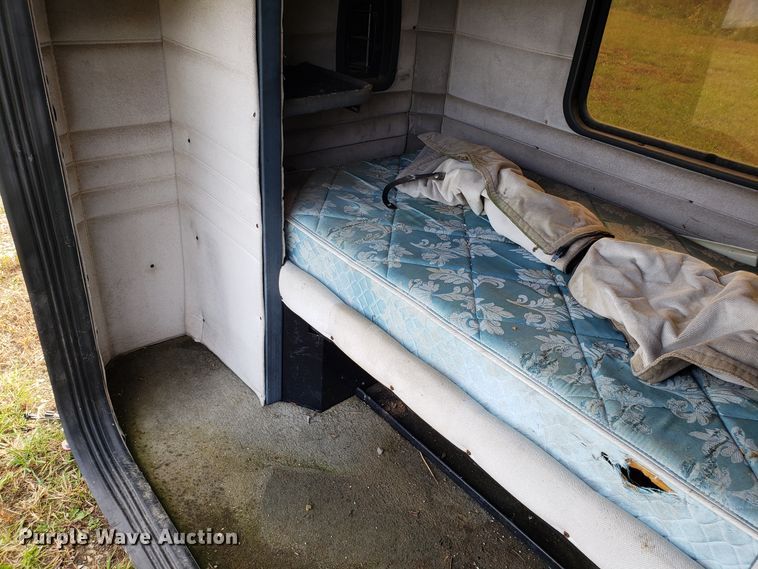 image for item DG8832 Unibilt sleeper