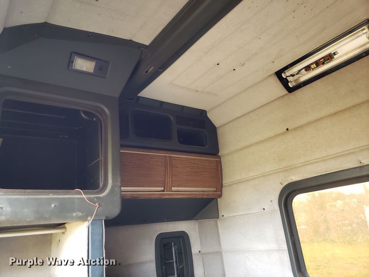 image for item DG8832 Unibilt sleeper