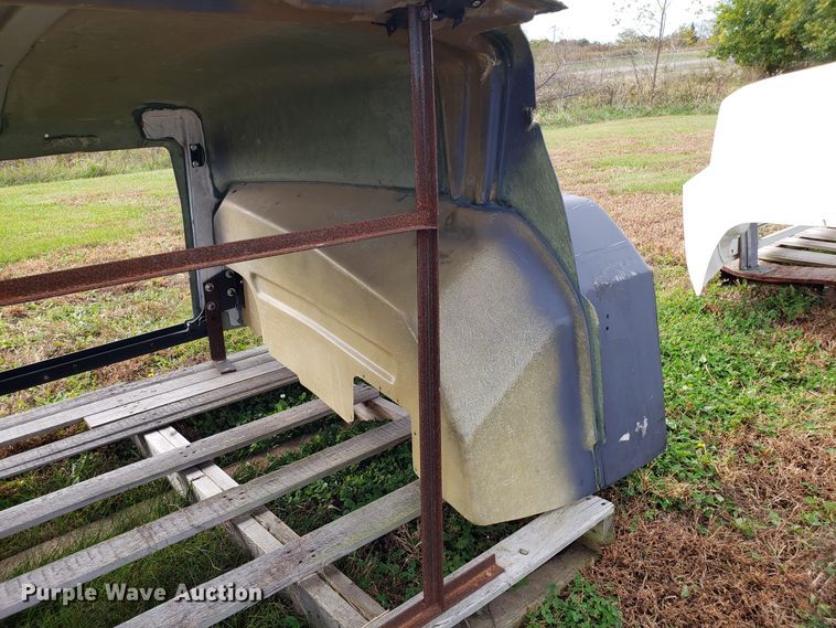 image for item DG8836 Mack CM578 hood