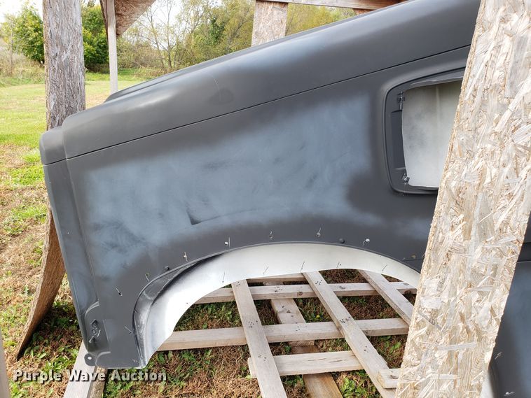 image for item DG8838 Freightliner Coronado hood