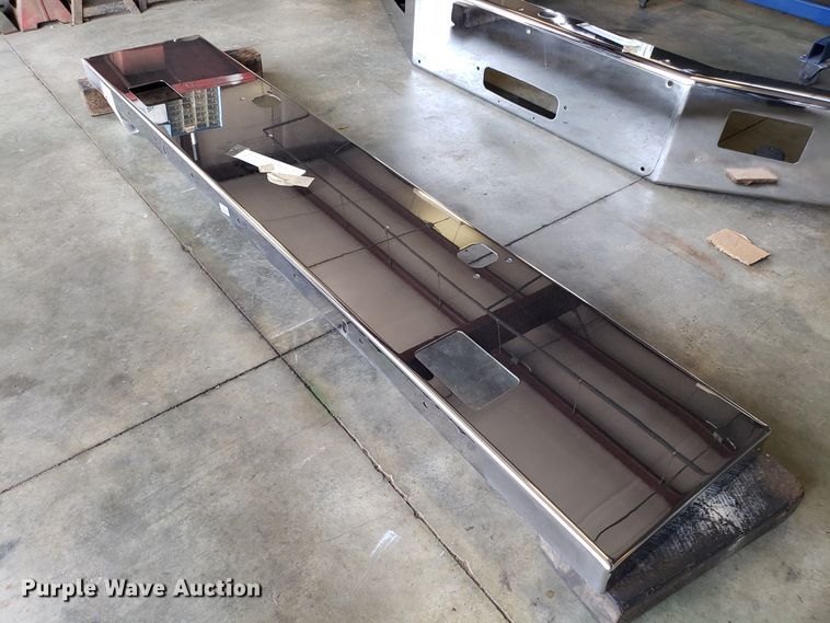 image for item DG8843 Kenworth W900 front bumper