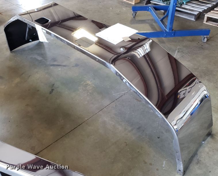 image for item DG8845 Peterbilt 579 front bumper