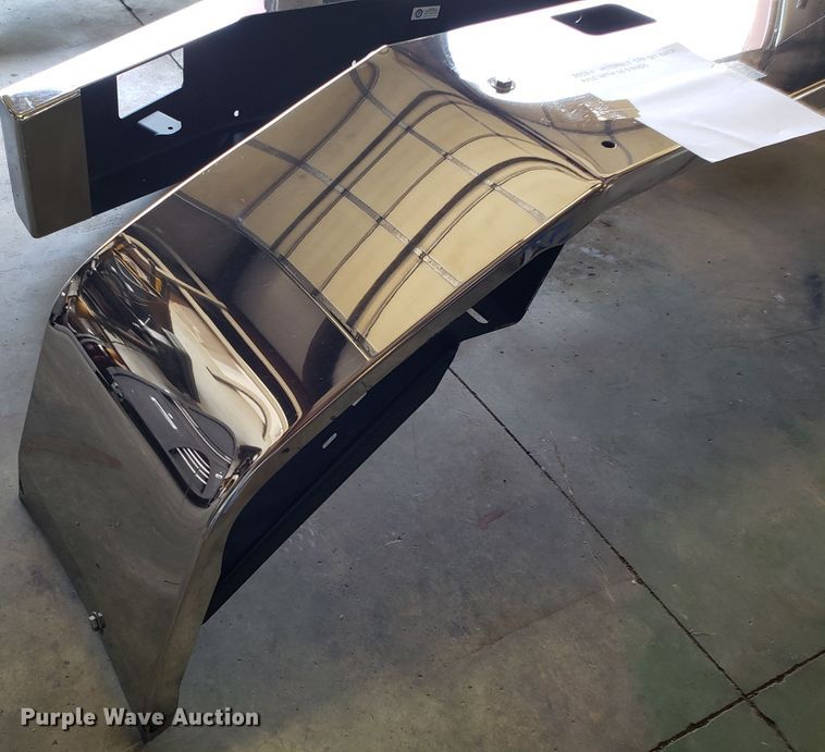 image for item DG8845 Peterbilt 579 front bumper