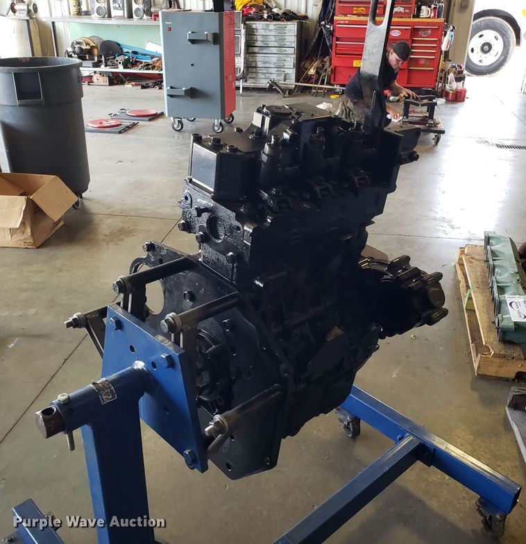 image for item DG8846 John Deere three cylinder diesel engine