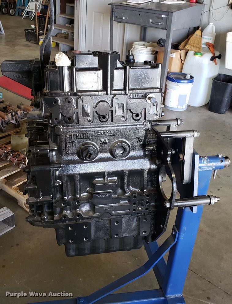 image for item DG8846 John Deere three cylinder diesel engine