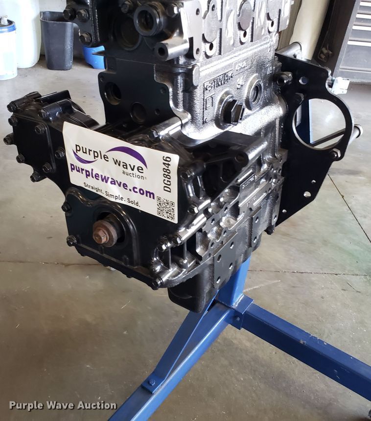 image for item DG8846 John Deere three cylinder diesel engine