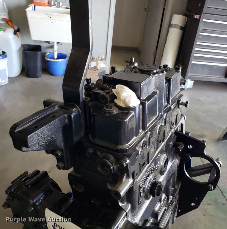 image for item DG8846 John Deere three cylinder diesel engine