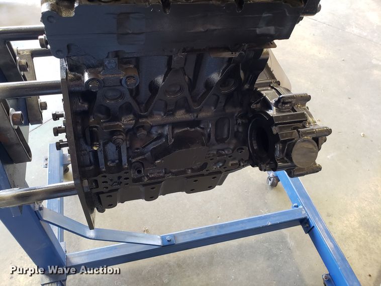 image for item DG8846 John Deere three cylinder diesel engine