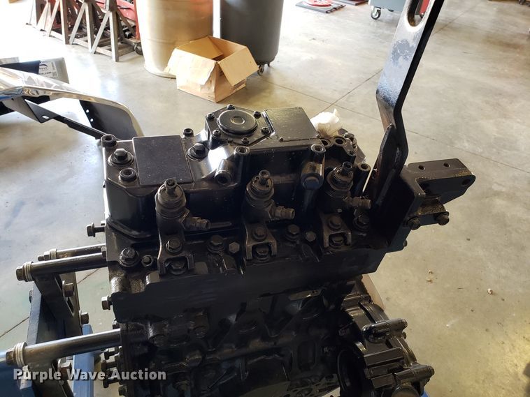 image for item DG8846 John Deere three cylinder diesel engine
