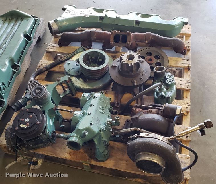 image for item DG8847 Detroit Diesel Series 60 12.6L six cylinder diesel engine parts