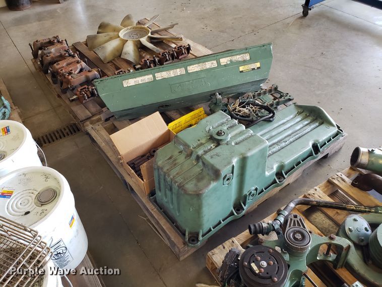 image for item DG8847 Detroit Diesel Series 60 12.6L six cylinder diesel engine parts