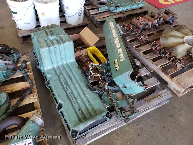 image for item DG8847 Detroit Diesel Series 60 12.6L six cylinder diesel engine parts