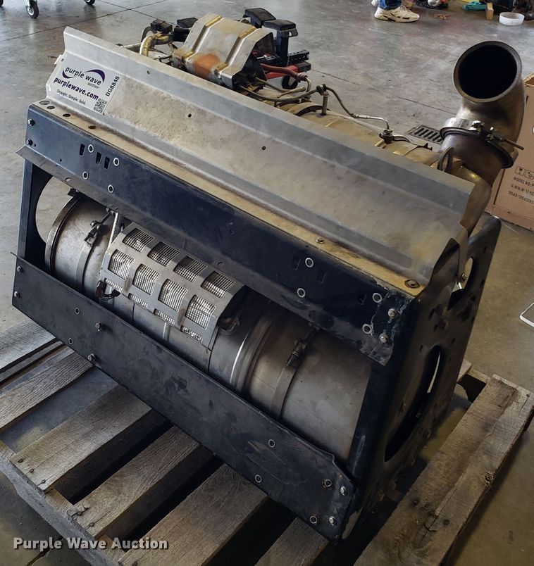 image for item DG8848 2014 Peterbilt Cummins ISX DPF exhaust system