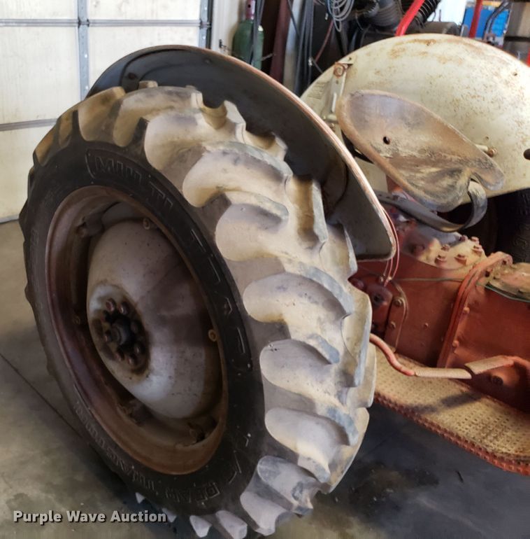 image for item DG8849 Ford 8N tractor