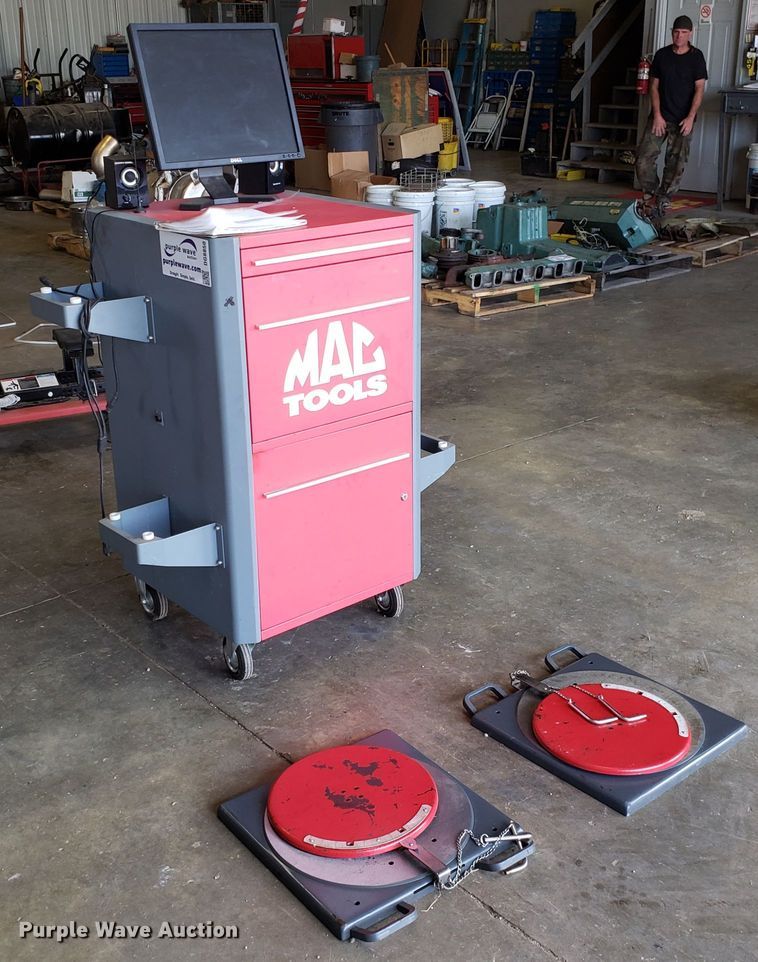 image for item DG8850 Mac Tools X-631 alignment machine
