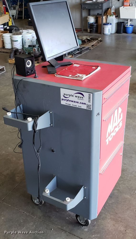 image for item DG8850 Mac Tools X-631 alignment machine