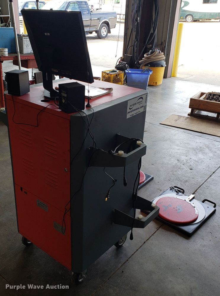 image for item DG8850 Mac Tools X-631 alignment machine