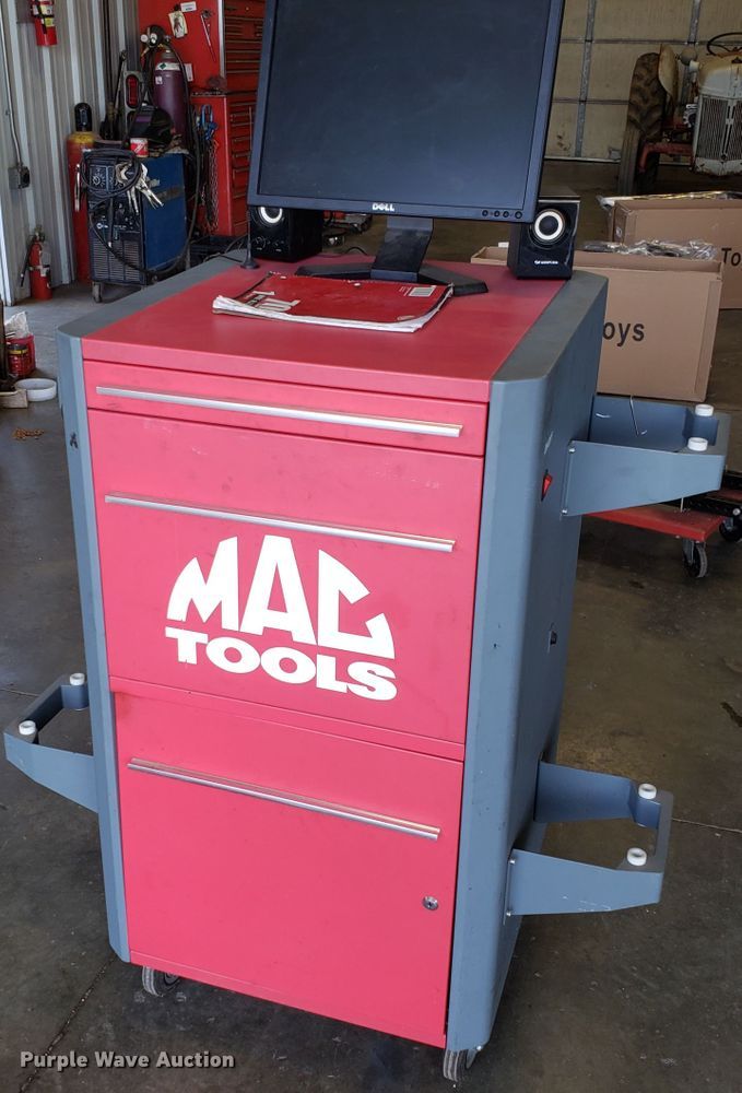 image for item DG8850 Mac Tools X-631 alignment machine