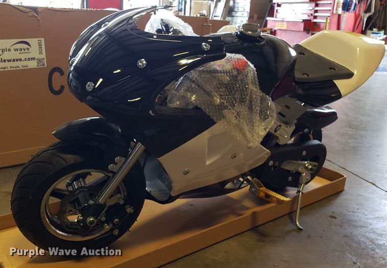 image for item DG8853 2018 C&C Toys pocket motorcycle