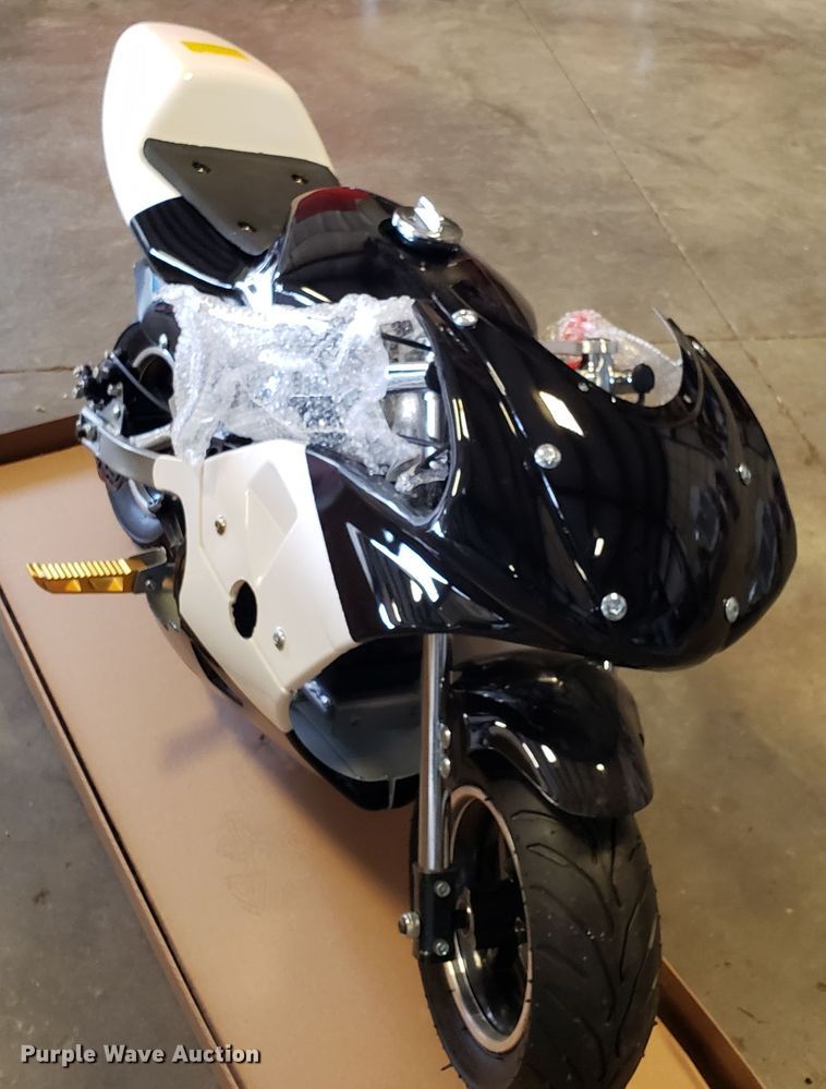 image for item DG8853 2018 C&C Toys pocket motorcycle