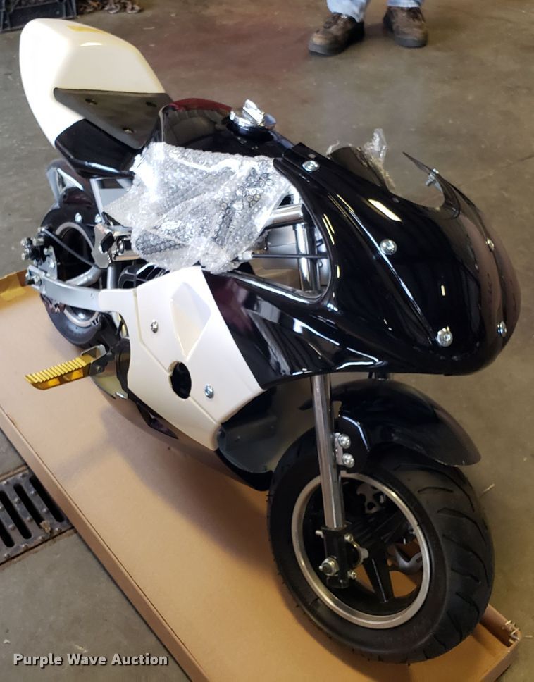 image for item DG8854 2018 C&C Toys pocket motorcycle