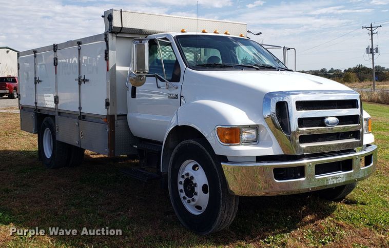 image for item DG8856 2008 Ford F650 Super Duty flatbed truck