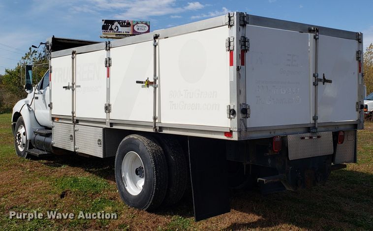 image for item DG8856 2008 Ford F650 Super Duty flatbed truck