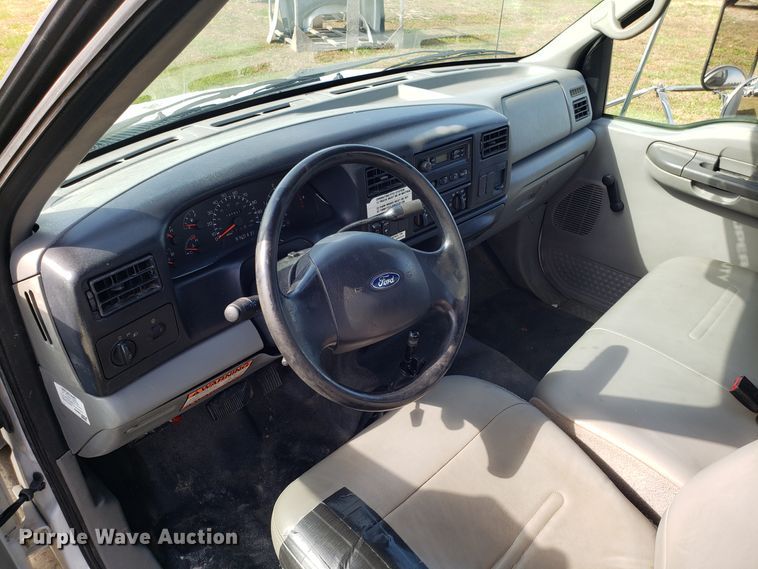 image for item DG8856 2008 Ford F650 Super Duty flatbed truck