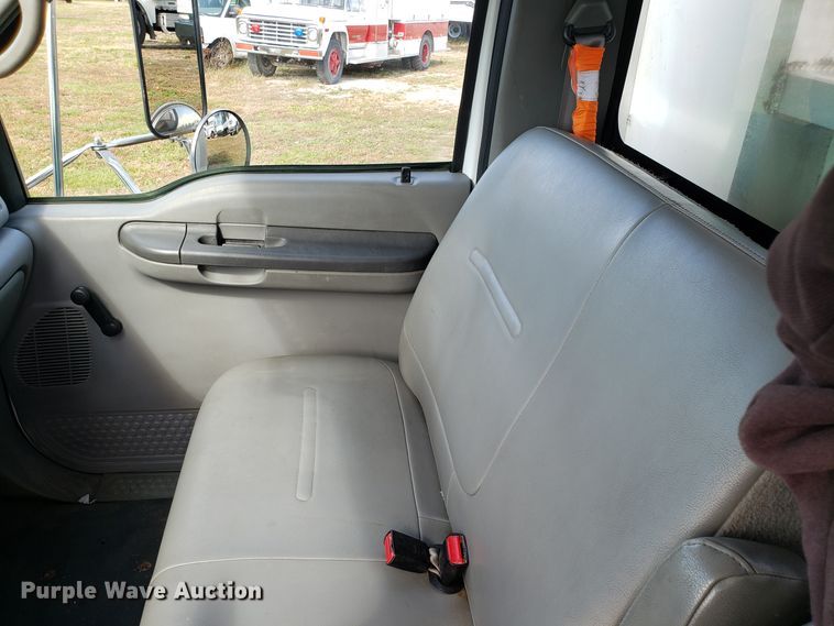 image for item DG8856 2008 Ford F650 Super Duty flatbed truck