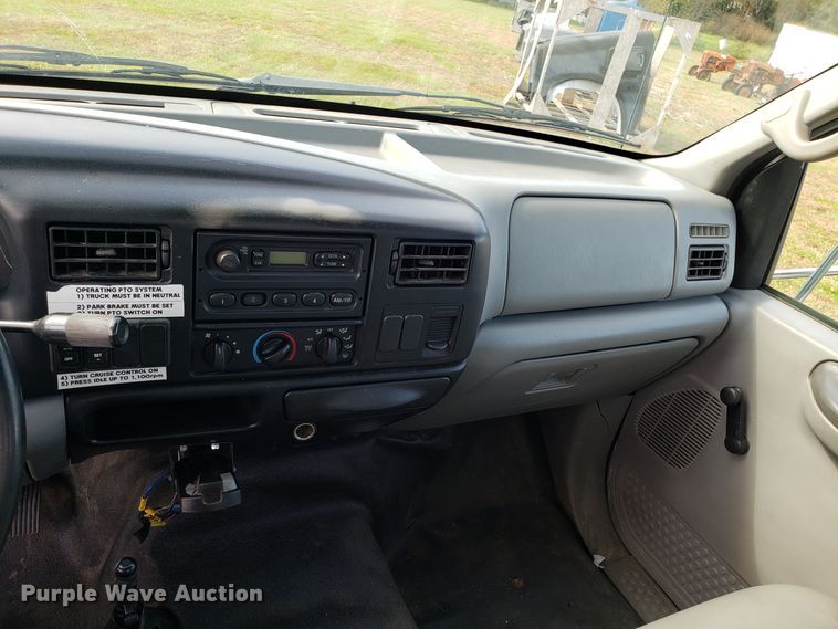 image for item DG8856 2008 Ford F650 Super Duty flatbed truck