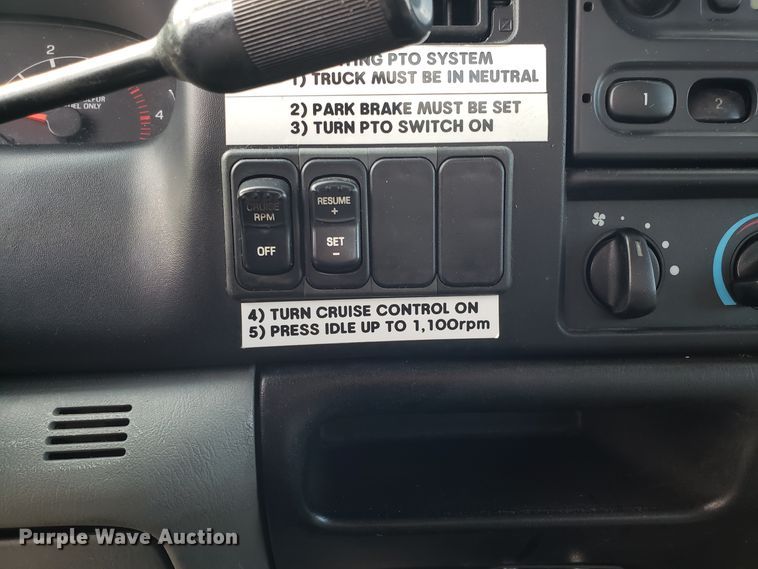 image for item DG8856 2008 Ford F650 Super Duty flatbed truck