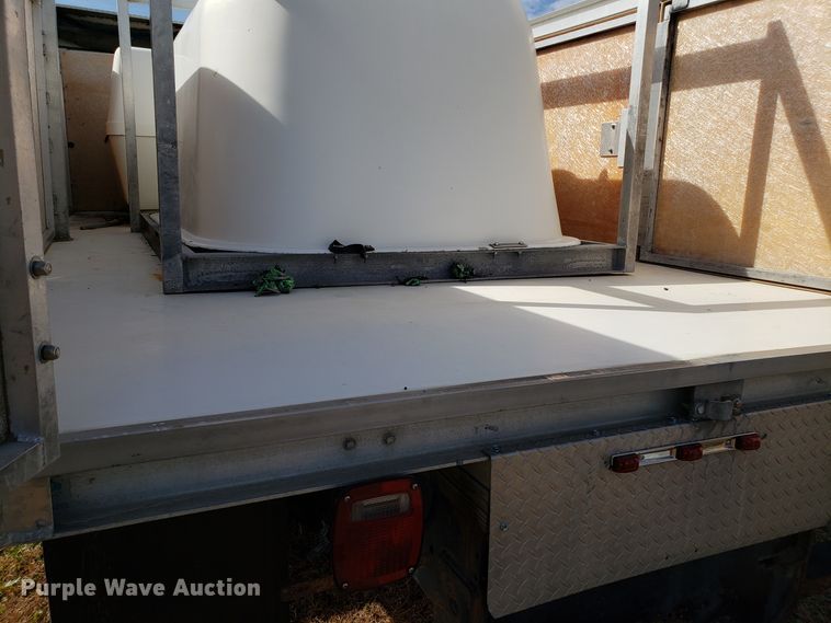 image for item DG8856 2008 Ford F650 Super Duty flatbed truck