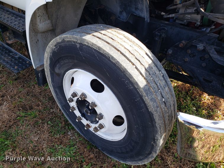 image for item DG8856 2008 Ford F650 Super Duty flatbed truck