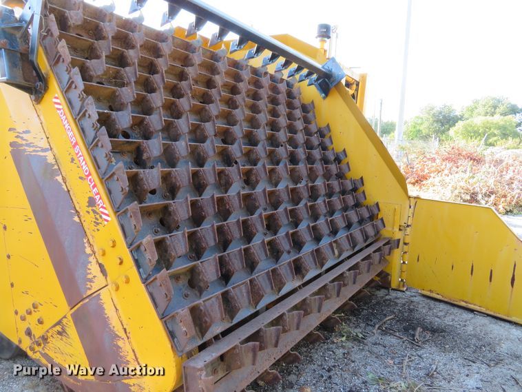 image for item DH1623 Scat 482B compost turner