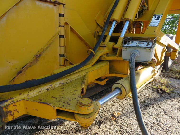 image for item DH1623 Scat 482B compost turner