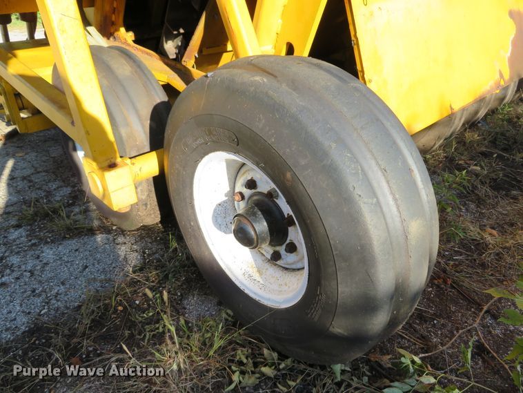 image for item DH1623 Scat 482B compost turner