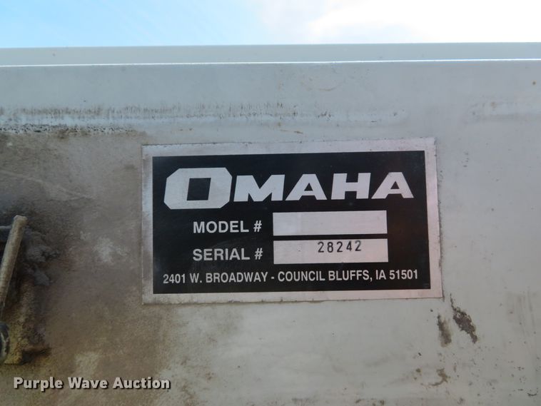 image for item DH1640 2002 Freightliner FL70 utility truck