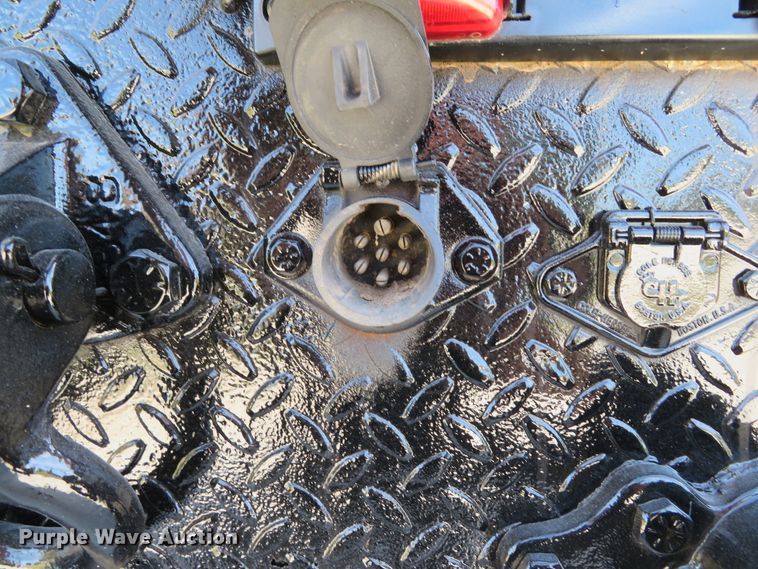 image for item DH1640 2002 Freightliner FL70 utility truck