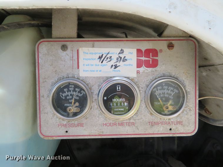 image for item DH1640 2002 Freightliner FL70 utility truck