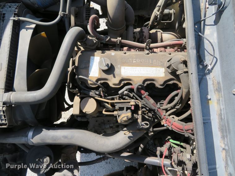 image for item DH1640 2002 Freightliner FL70 utility truck