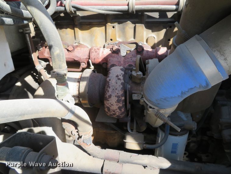 image for item DH1640 2002 Freightliner FL70 utility truck