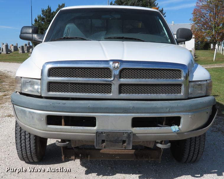 image for item DH1641 1998 Dodge Ram 2500 Club Cab utility bed pickup truck