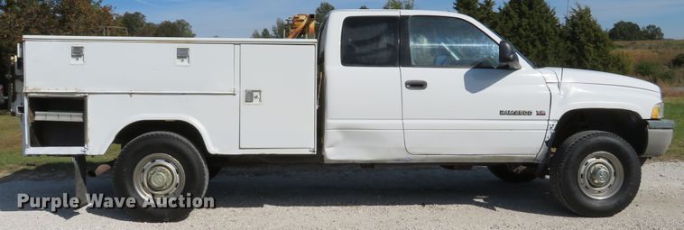 image for item DH1641 1998 Dodge Ram 2500 Club Cab utility bed pickup truck