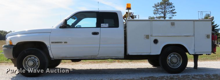 image for item DH1641 1998 Dodge Ram 2500 Club Cab utility bed pickup truck