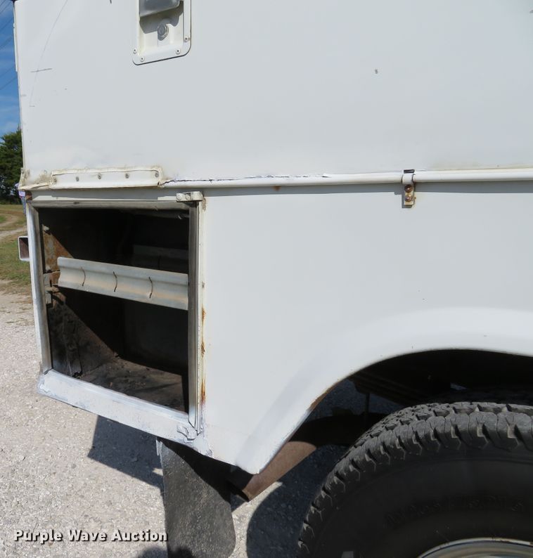 image for item DH1641 1998 Dodge Ram 2500 Club Cab utility bed pickup truck